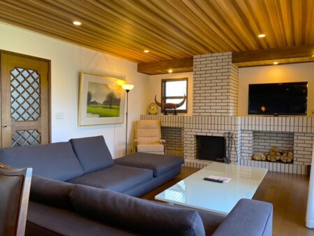 リビングダイニング　薪ストーブ