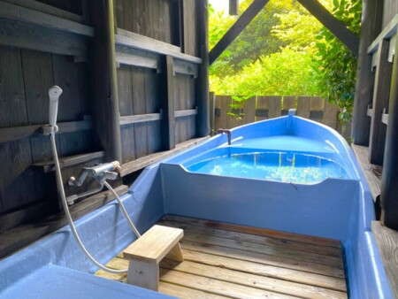 銀閣1階の舟風呂