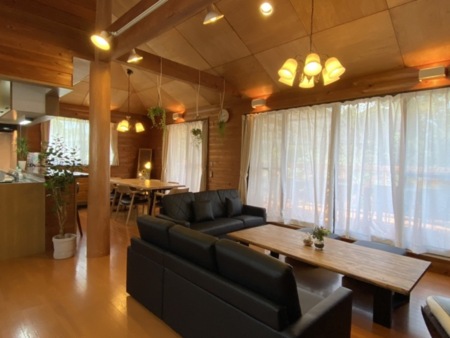 リビングダイニング