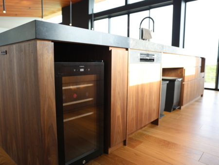 食洗機、セラー、IHキッチン